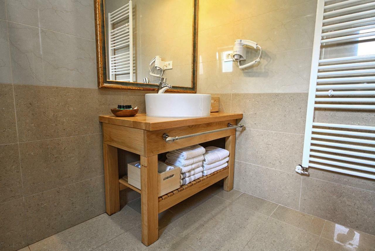 Lagom Apartments Dreznik Grad Luaran gambar