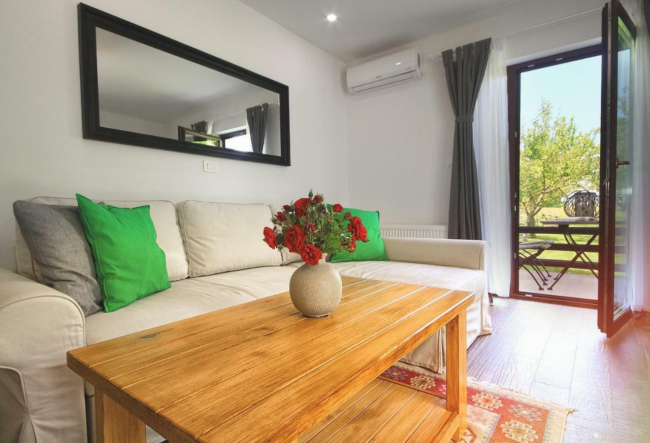 Lagom Apartments Dreznik Grad Luaran gambar