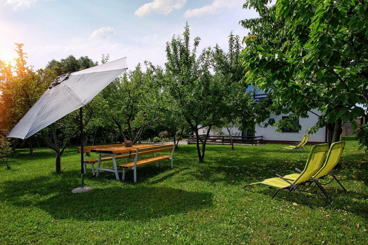 Lagom Apartments Dreznik Grad Luaran gambar